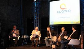 10280290575_1bd4245252_n