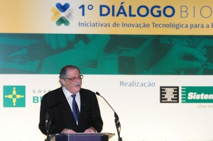 Hotel Royal Tulip Brasília Alvorada, Brasília, DF, Brasil 5/5/2017 Foto: Dênio Simões/Agência Brasília. O 1º Diálogo Biotic: Iniciativas de Inovação Tecnológica para a Bioeconomia ocorre nesta sexta-feira (5), no Hotel Royal Tulip Brasília Alvorada. Coordenado pela Federação das Indústrias do Distrito Federal (Fibra), o encontro reúne com a administração pública representantes de empresas do setor de tecnologia, agrotecnologia e bioeconomia, investidores, gestores de fundos e especialistas. Anfitrião do encontro, o presidente da Fibra, Jamal Bittar.