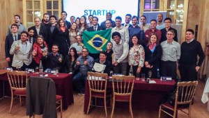 Empreendedores que participam do novo programa de internacionalização de startups conversaram, nesta sexta, com Felipe Monteiro, do INSEAD