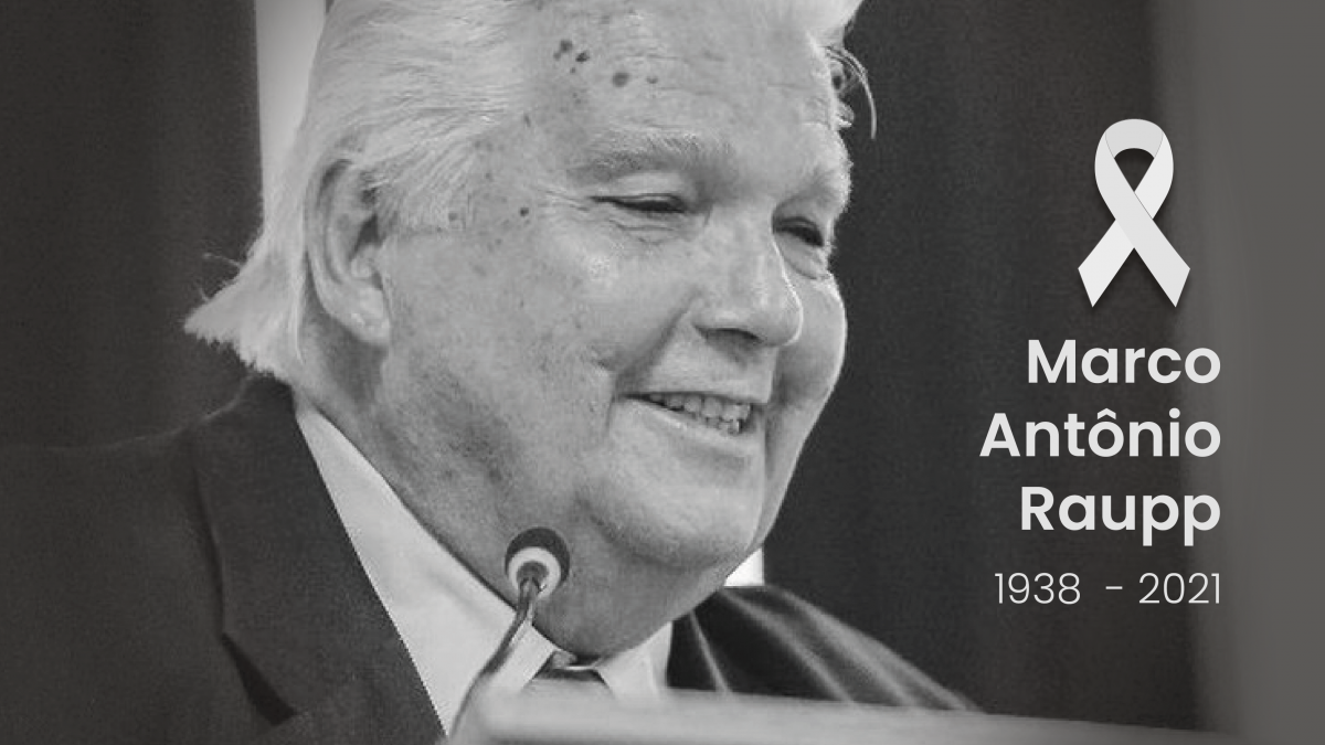 Foto com homenagem da Anprotec a Marco Antônio Raupp