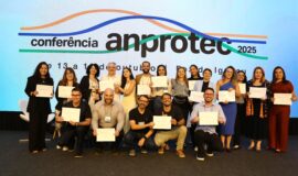 Projeto HA.IA Deep Techs capacita 31 profissionais e entrega certificados na 35ª Conferência Anprotec